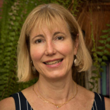 Photo of Professor Elleke Boehmer